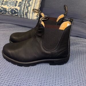 *NEW* Blundstone Black Boots